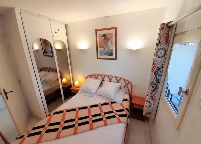 Apartment Village Naturiste Coco Girl *